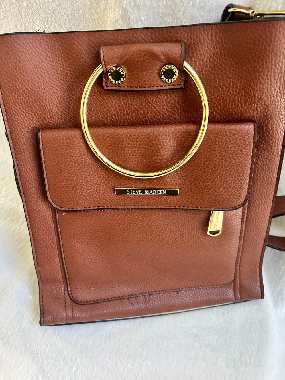 Steve Madden Cognac Brown Leather Shoulder Bag with Gold Rings